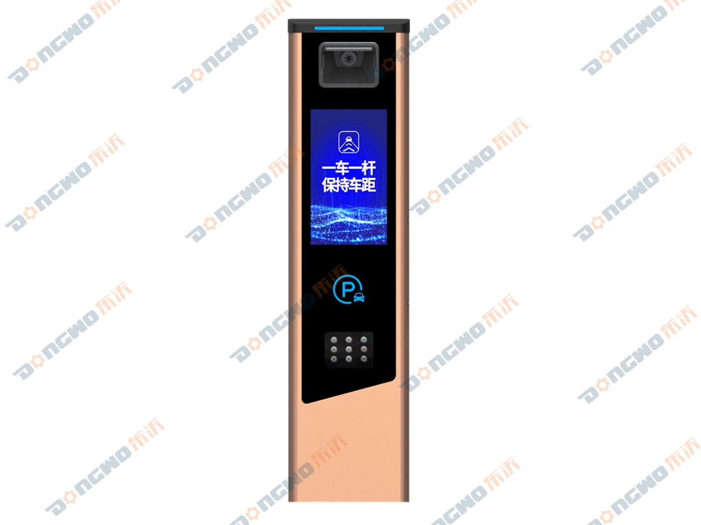 18.5LCD液晶屏道闸车牌识别一体机